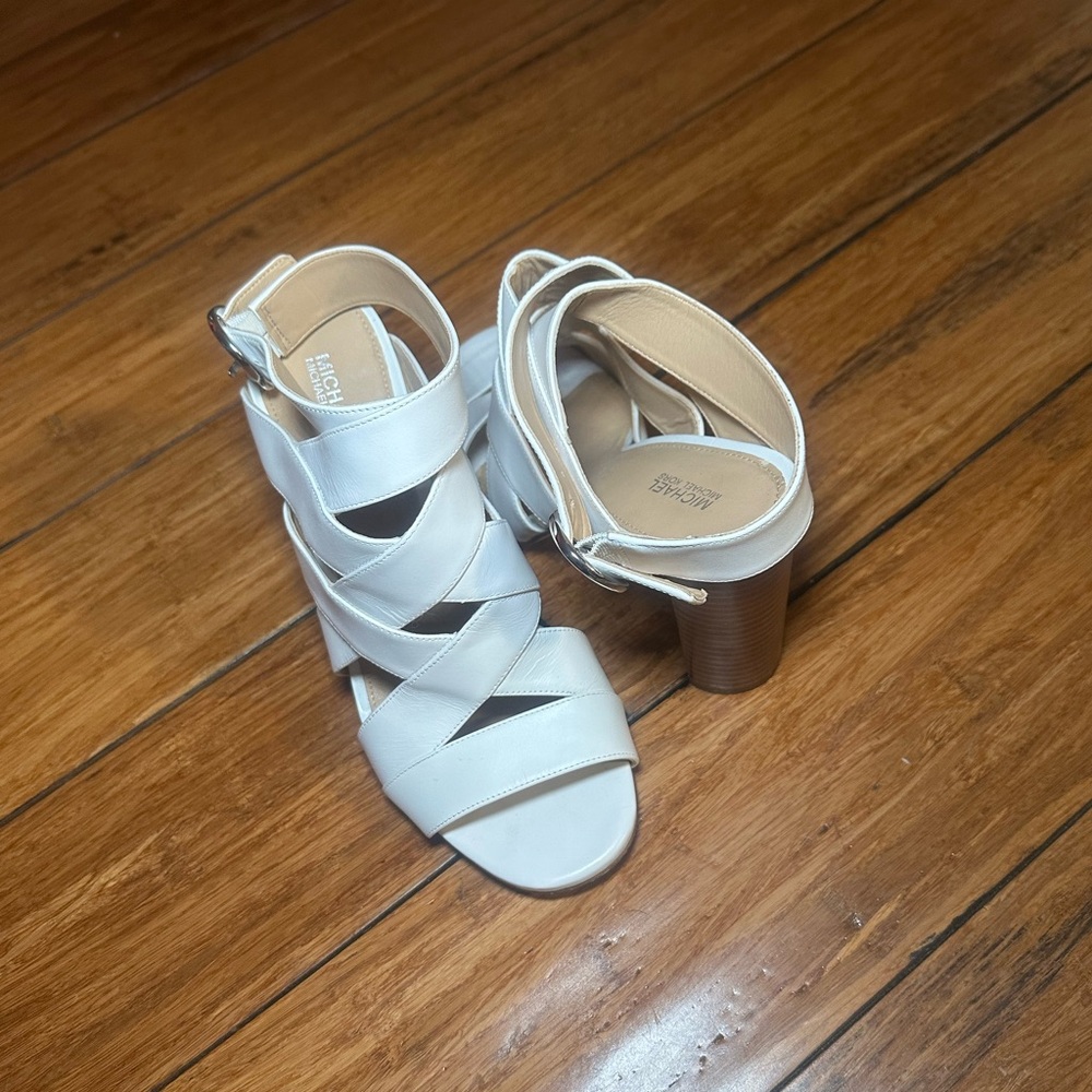 Michael Kors White Leather Heeled Sandals – Size 9